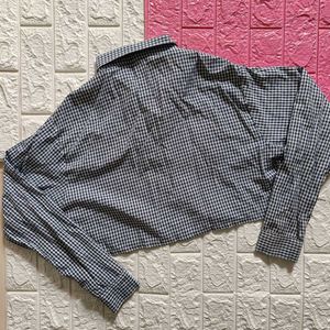 Checked Crop Shirt 💙