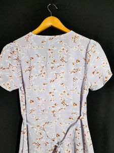 Urbanic Light Lavender Floral Printed Wrapped Arou