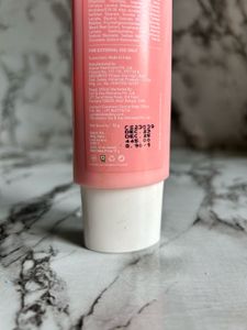 Both Sunscreen+moisturiser