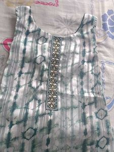 Slivless Kurti