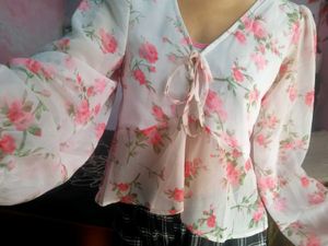 Foral Printed Top Beautiful Style N Looking Classy
