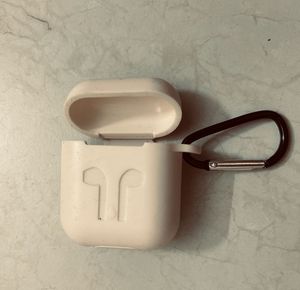 AirPods Case with Clip