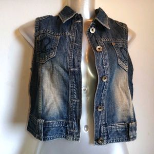 Denim Vest - Stylish Layering Piece