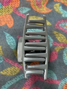 BEAUTIFUL HAIR CLUTCH