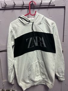 Zara Hoodie - Stylish & Comfortable