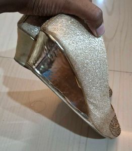nude party heels 👠