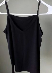 BENITO Black Neck Tank Top