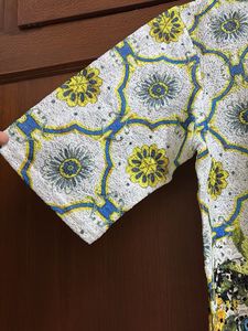 Kazo - Patterned Top