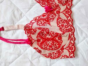 VICTORIA&#39;S SECRET DAMN SEXY BRA