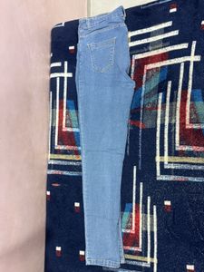 Stylish Light Wash Denim Jeans