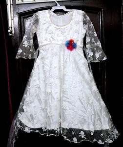 Girls&#39;Party Wear Dress With Beautiful Hair Crown
