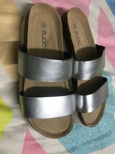 Zudio Silver Flats