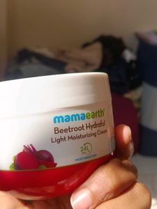 Mamaearth Beetroot Moisturizing Cream