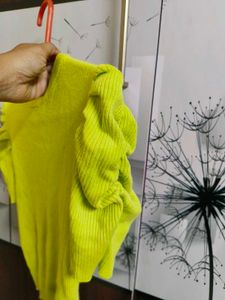 Trendy Green Puff Sleeve Top