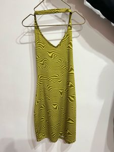 H&amp;M Trendy Green Pattern Mini Dress