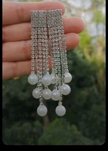 ✨ “Pearl Bow Glam Earrings”