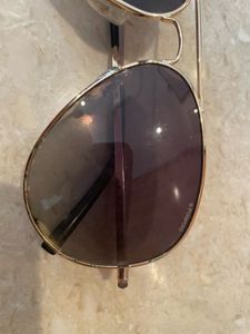 Polaroid Wayfarer Sunglasses. Unisex