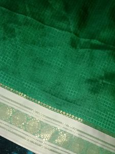 Saree With Kasavu Border