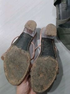 Pair Of 2 Sandals Ideal For DIY