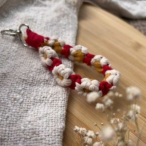 Handmade Macrame Flowers Wristlet Keychain Red
