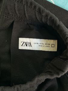 Zara Men&#39;s Black  Trouser