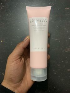 Centella Madagascar Poremizing Deep Cleansing Foam
