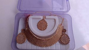 Elegant Gold-toned Jewelry Set