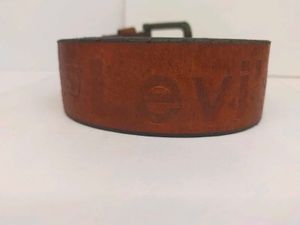 Levi&#39;s Leather Belt