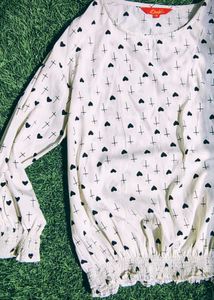 Patterned stylish White Top