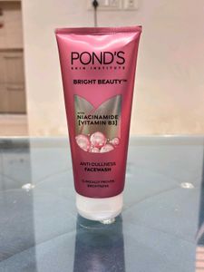 Pond's Bright Beauty Facewash