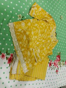 Yellow Floral pakistani Kurta Set