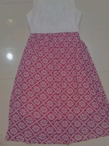 Cute &#39;Sweetly&#39; Graphic Tee