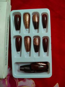 False Nail Professional