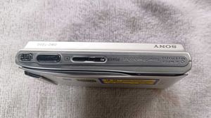 Sony Cybershot DSC-T200 8.1MP Digital Camera