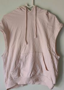 Sleeveless beige Hoodie!