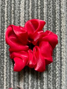 Scrunchie Ribbon And Earrings Set