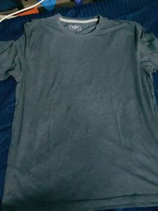 basic grey tshirt