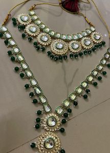 ✨Unused Green Kundan Jewelry Set✨