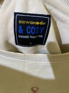 Naruto Graphic Sweatshirt