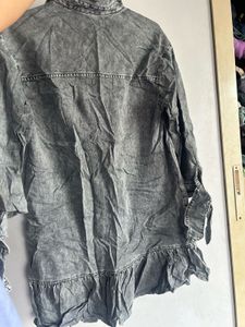Gap Denim Peplum Style Shirt Top