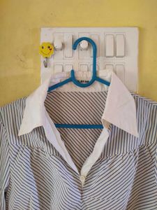 Striped 3/4 Sleeve Top