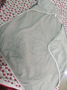 3 Hooded Baby Towel