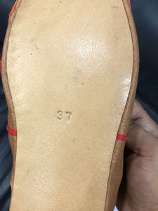 Embroidered Casual Leather Shoes Ladies Size EU 37