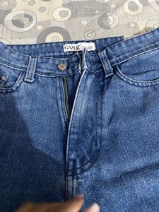 Wide Leg Cargo Jeans