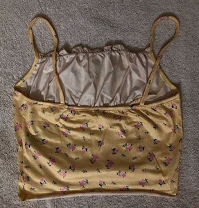 Floral Ruched Top 🌼🎀🩷