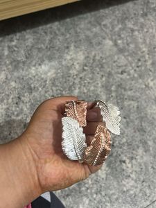 Hand Stud