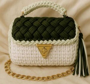 Stylist Handcrafted Crochet Bag