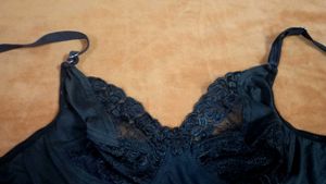 Combo 2 Bikini 👙 Set Very Beautiful Black And Re