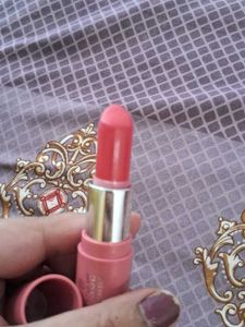 Biotique And Blue Heaven Lipstic Pink