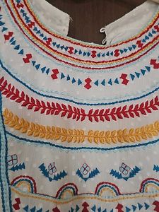 White Top With Elegant Embroidery